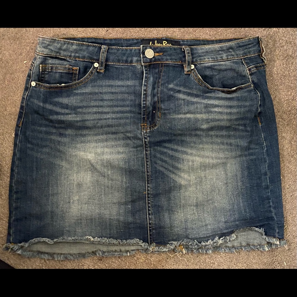 🔅size 13/30 denim skirt🔅